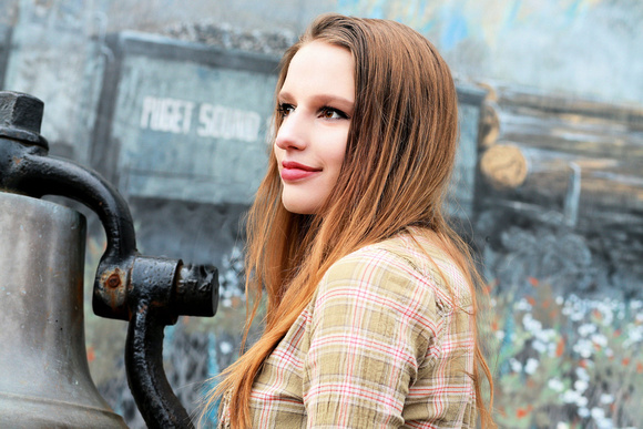 Lindsay's senior photo session in downtown Sedro Woolley