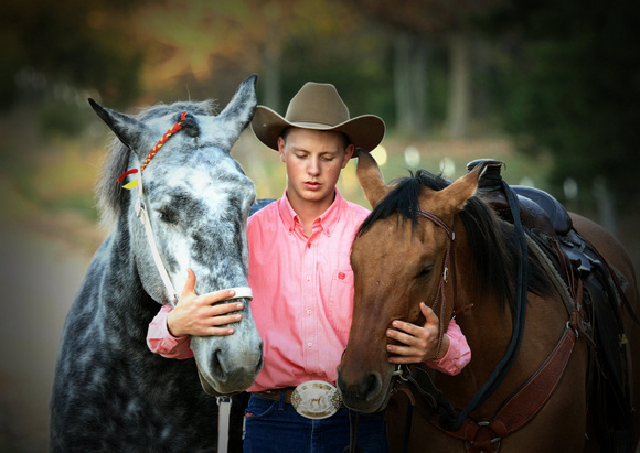Senior photo sessions with your horse